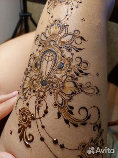 Мехенди натуральной хной и джагуа гелем