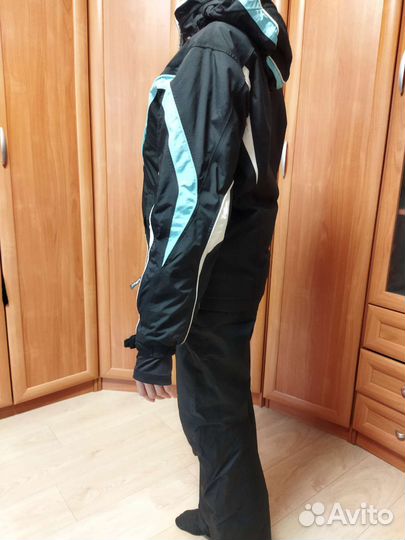 Горнолыжная куртка 44р