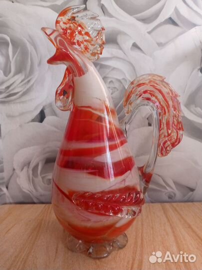 Стеклянные статуэтки