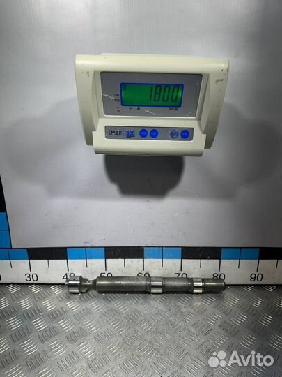 Б/У Вал балансирный#001