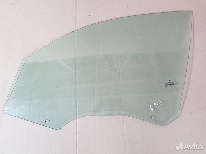 Стекло переднее левое Bmw 1-Series E87 N52B30A