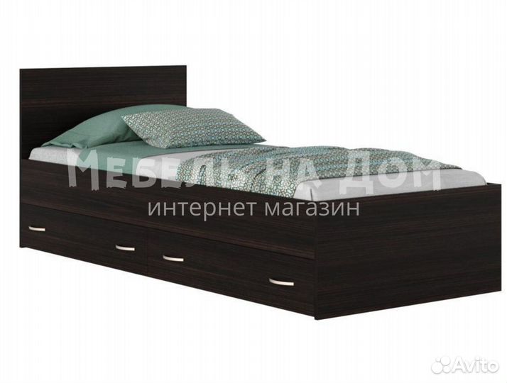 Кровать