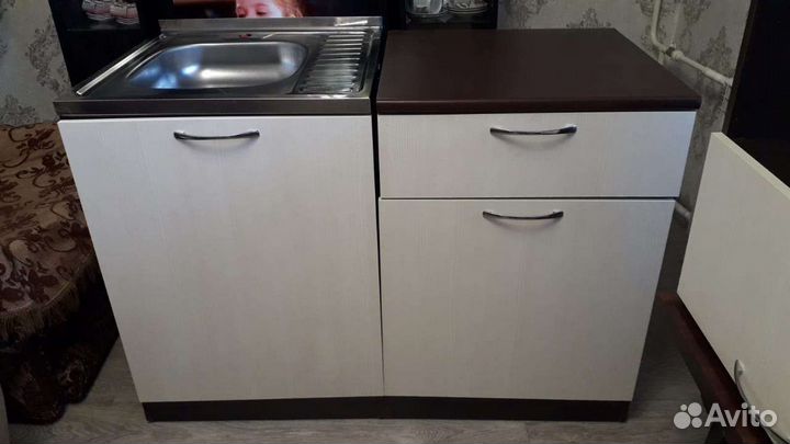 Полка настенная бу