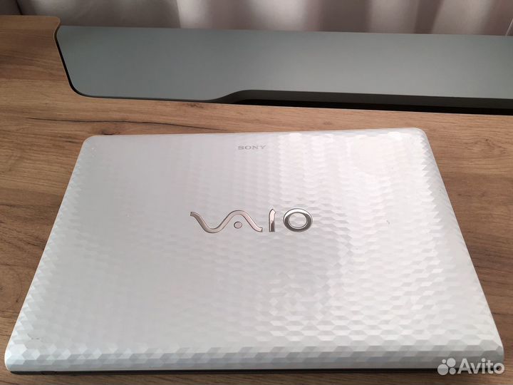 Ноутбук sony Vaio pcg-71812v