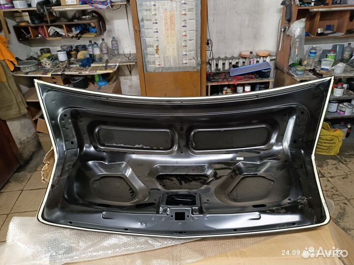 Крышка багажника рено Логан 1