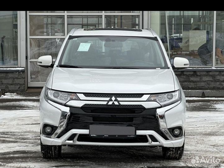 Mitsubishi Outlander 2.0 CVT, 2022, 20 000 км
