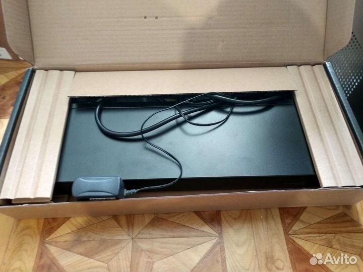 Коммутатор Zyxel switch GS1100 24