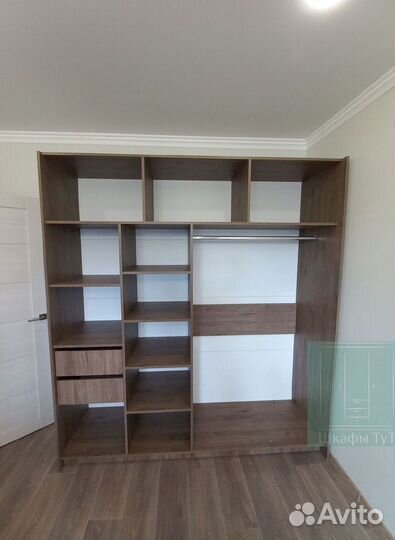 Шкаф купе с зеркалом