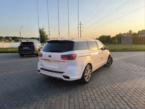 Kia Carnival 2.2 AT, 2019, 117 000 км, с пробегом, цена 2 790 000 руб.