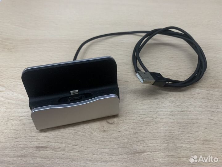 Док станция iPhone