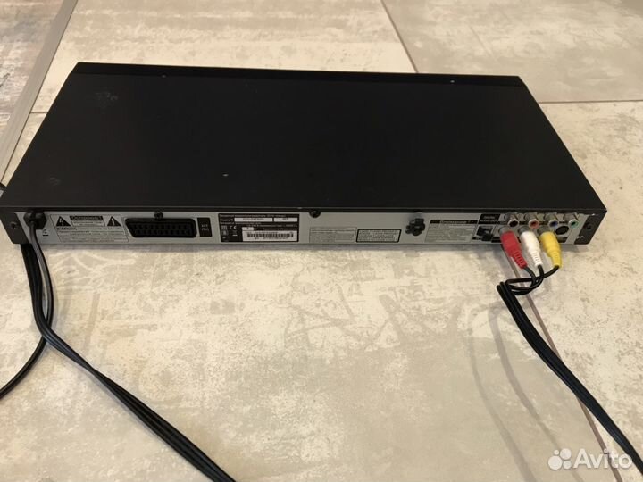 DVD плеер samsung DVD-P375KD