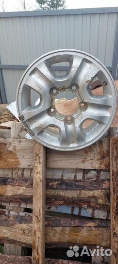 Продаю литые диски тойота лендкрузер