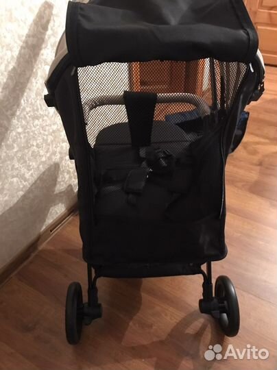 Коляска новая с перекидной ручкой всесезонная