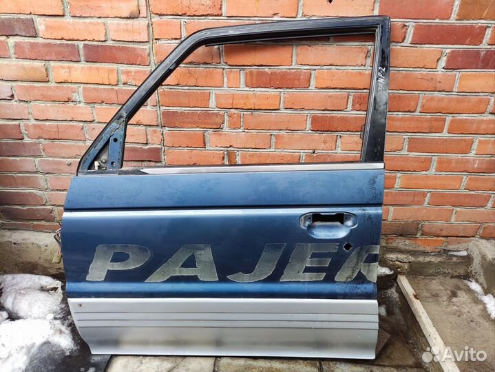 Дверь передняя левая Mitsubishi pajero 2