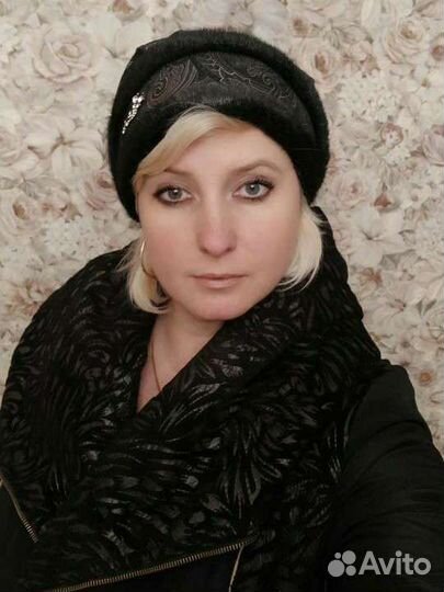 Берет/бандана, шапка зимняя.Меховые элементы,брошь