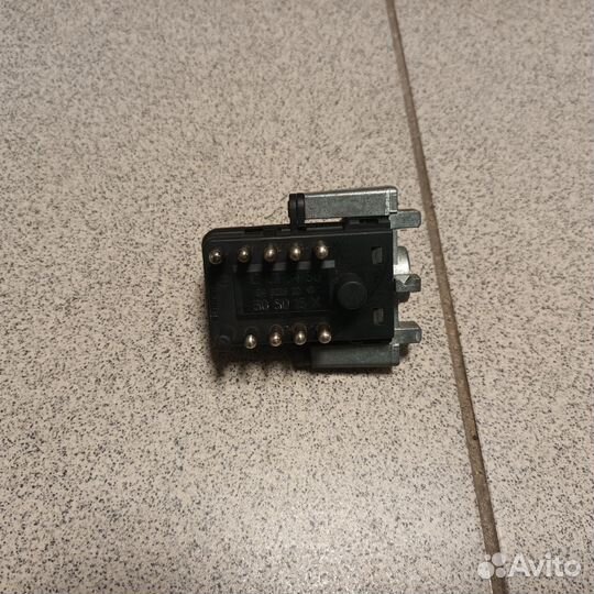 Контактная группа зажигания Saab 9000 (новая)