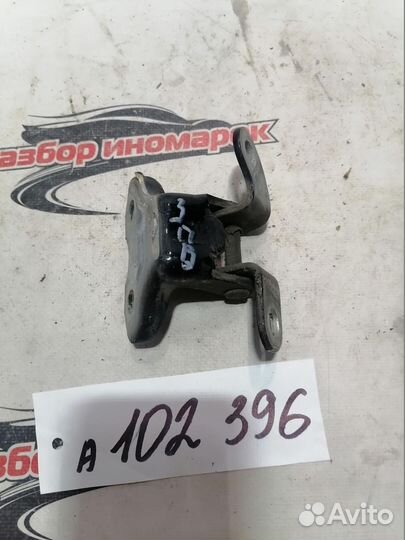 Петля двери задней правой верхняя Toyota Camry GSV