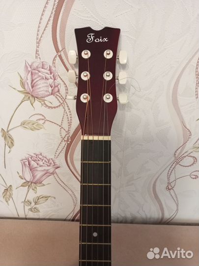 Гитара акустическая
