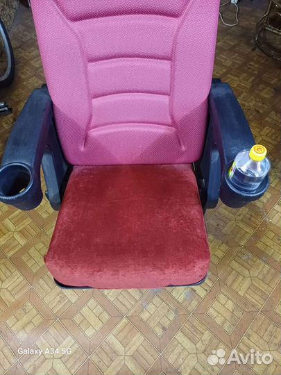 Кресло из кинотеатра