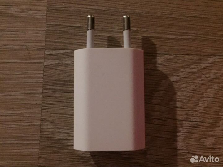 Блок для зарядки iPhone