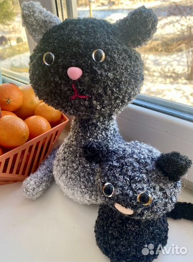 Мягкая игрушка котики вязаные