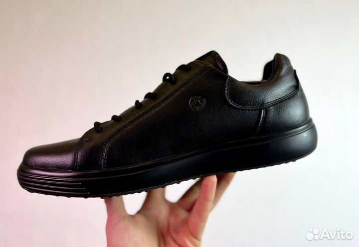 Кроссовки Ecco эргономичные