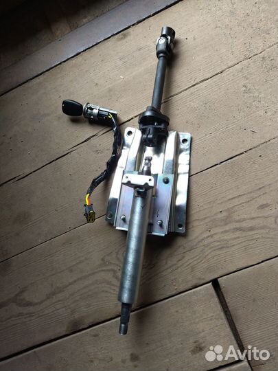 Рулевая колонка и замок зажигания