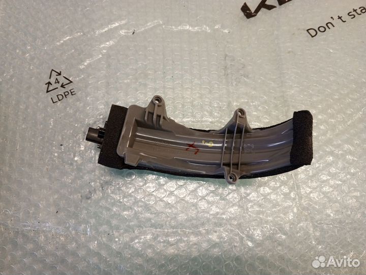 Повторитель поворота Toyota Land Cruiser 200