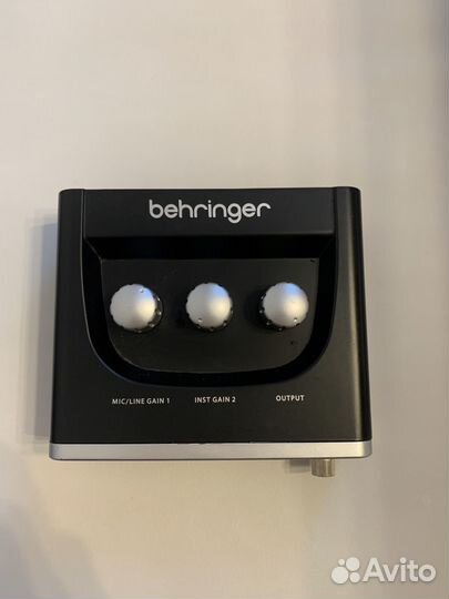 Behringer UM2