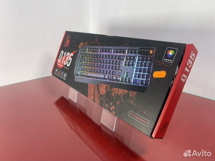 Клавиатуры в ассортименте механические PS/2 USB