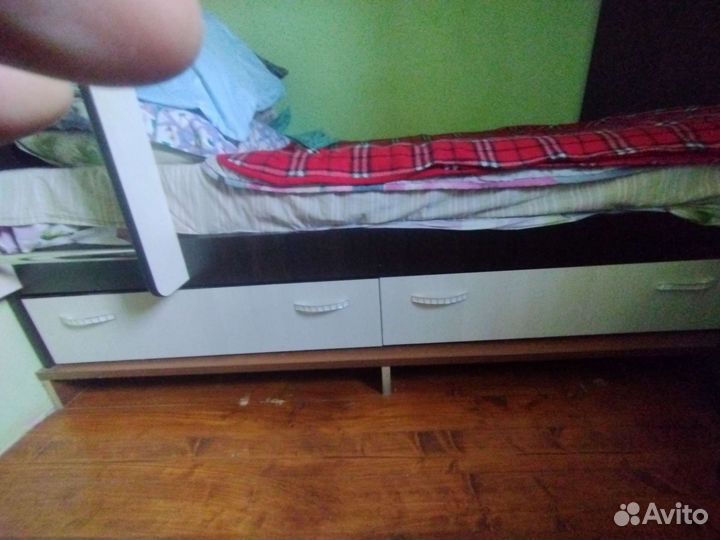 Детская кровать от 3 лет с бортиками и матрасами
