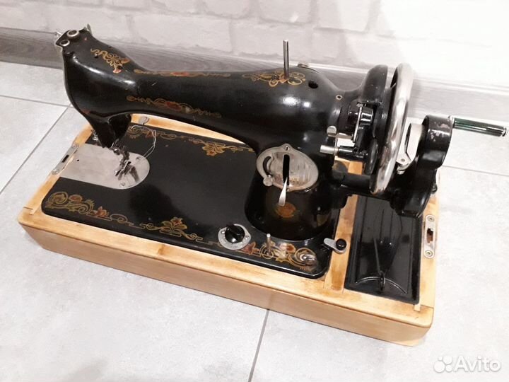 Швейная машина Подольск ручная