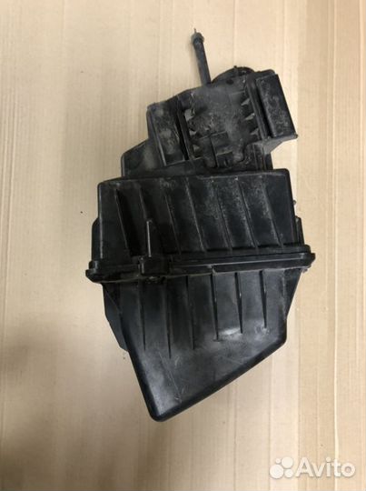 Корпус воздушного фильтра Citroen C4 Grand Picasso