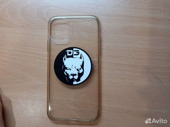 Чехол на iPhone 11