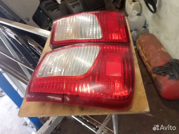 Задние фонари KIA Joice