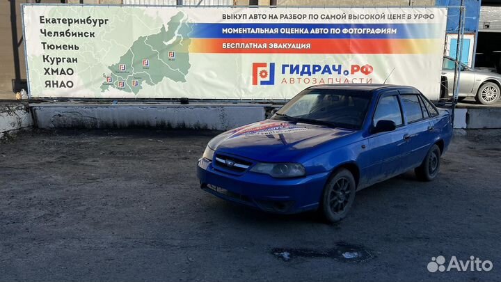 Коллектор впускной Daewoo Nexia (N150) 1