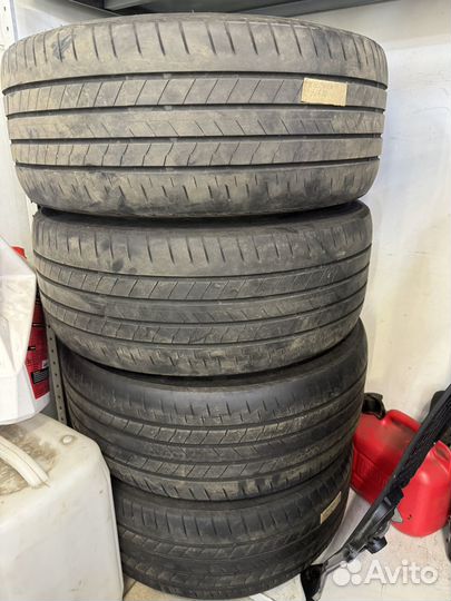 Bridgestone Regno GR001 225/45 R18