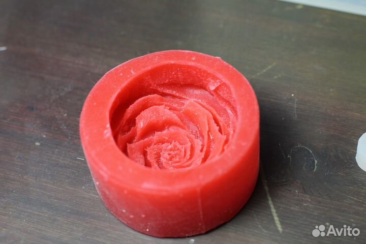 Силиконовые формы бу и одна новая