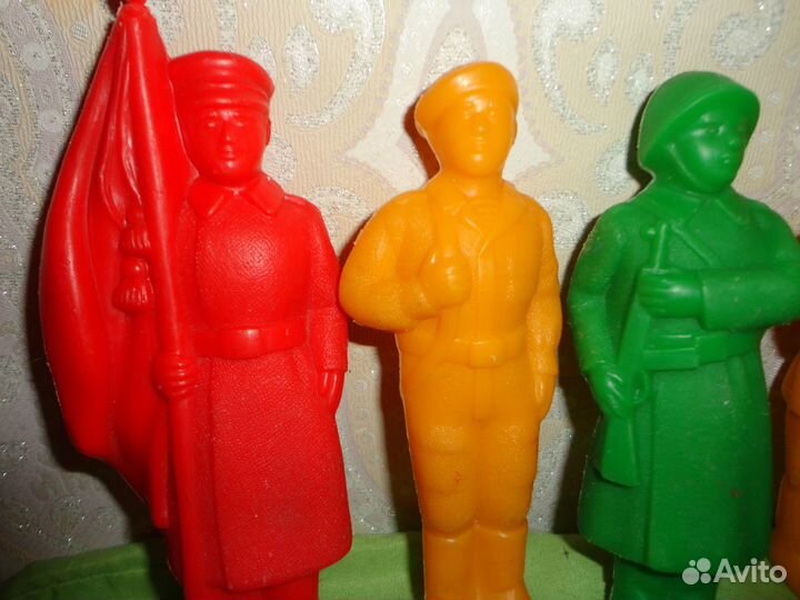 Солдатики пластмассовые СССР
