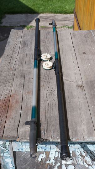 Маховые удилища, спиннинговые катушки, якорный рым