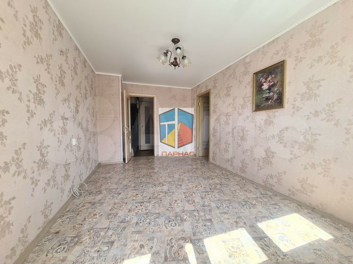 2-к. квартира, 42 м², 3/5 эт.