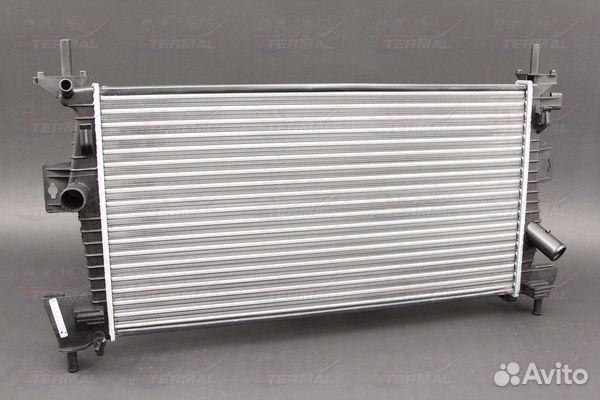 Радиатор охлаждения Форд Фокус III 1.6-2.0 M/A AC+