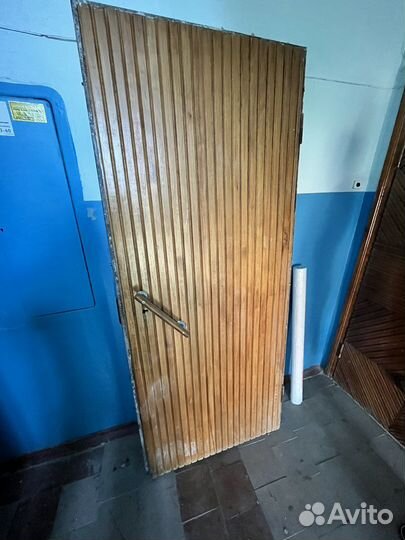 Входная металлическая дверь