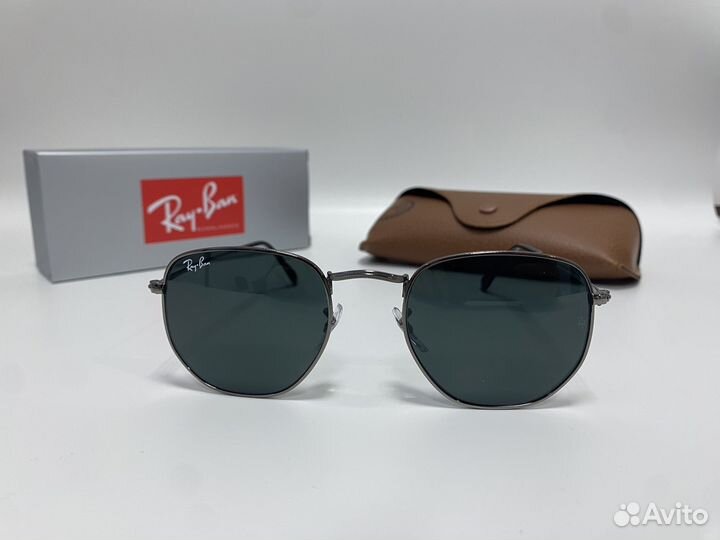 Солнцезащитные очки Ray-Ban