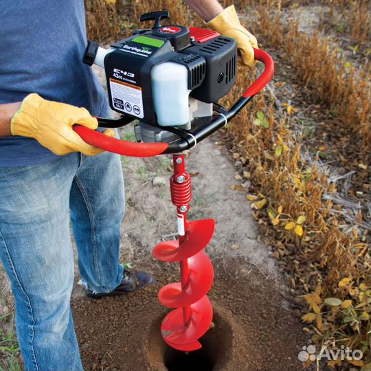 Бурение грунта мотобуром