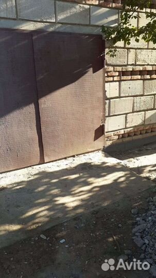 Ворота гаражные металлические