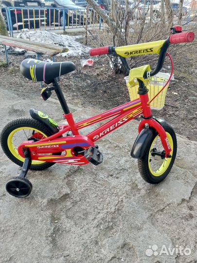 Продам детский велосипед (от 2-4 лет.Возможен торг