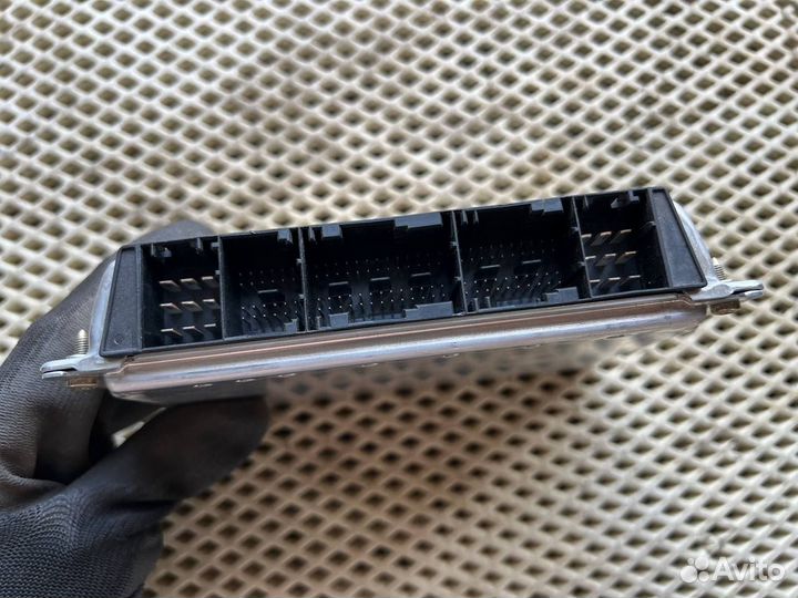 Блок управления двигателем двс BMW5 E60