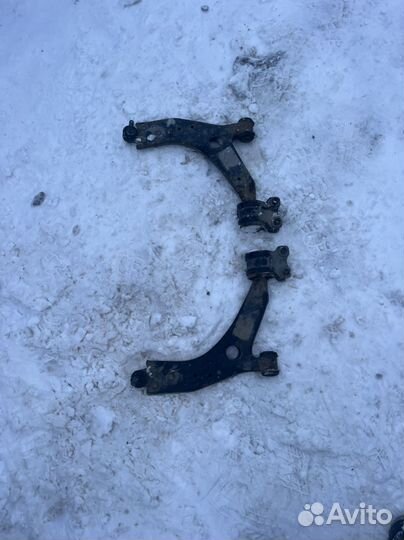 Рычаги передние Ford Focus 2