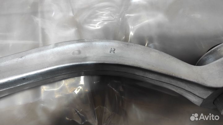 Рычаг передней подвески нижний правый Audi A4 A6